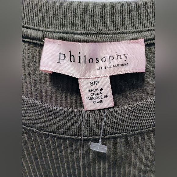 Olive Ruffle Sleeve Top - Picture 5 of 9